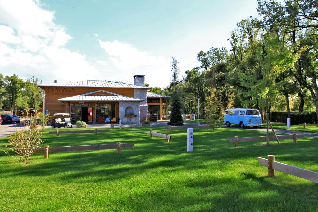 Albirondack Camping Lodge & Spa Экстерьер фото